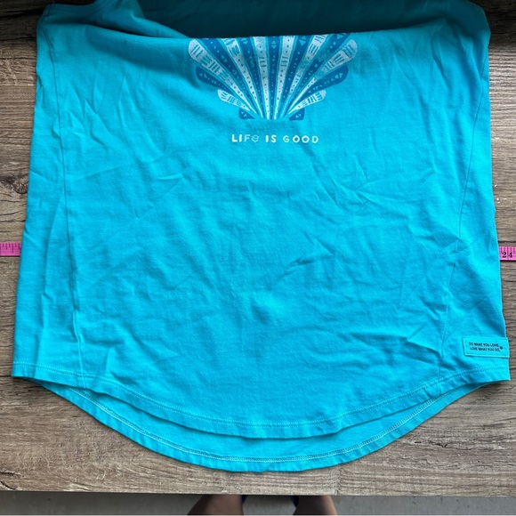 Life is Good Crusher Blue Beach Sea Shell Tank Top Curved Hem M - Picture 9 of 9